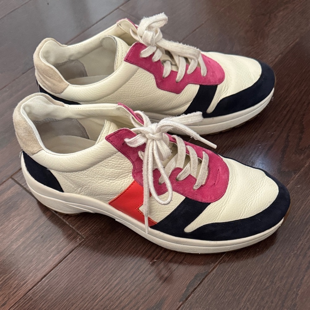 Lauren Ralph Lauren Colorful Lace-Up Sneakers. Good condition. Size 9. - Picture 2 of 6